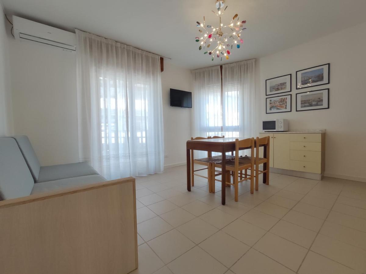 Appartamenti Lungomare Sabbiadoro Lignano Sabbiadoro Exterior photo